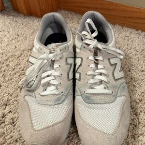 New Balance Women's Sneakers in White and Light Gray